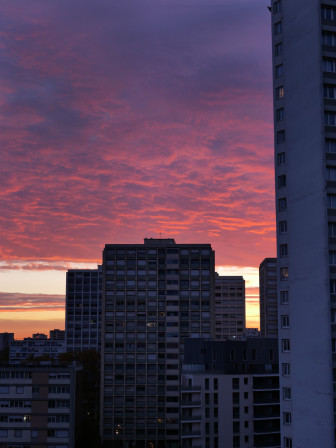Gammes sur l'exposition : lever de soleil vu de la fenêtre de ma cuisine. Ou de mon salon.